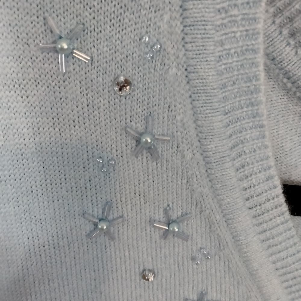 New without tags."basic Editions" woman's sweater - Picture 5 of 9